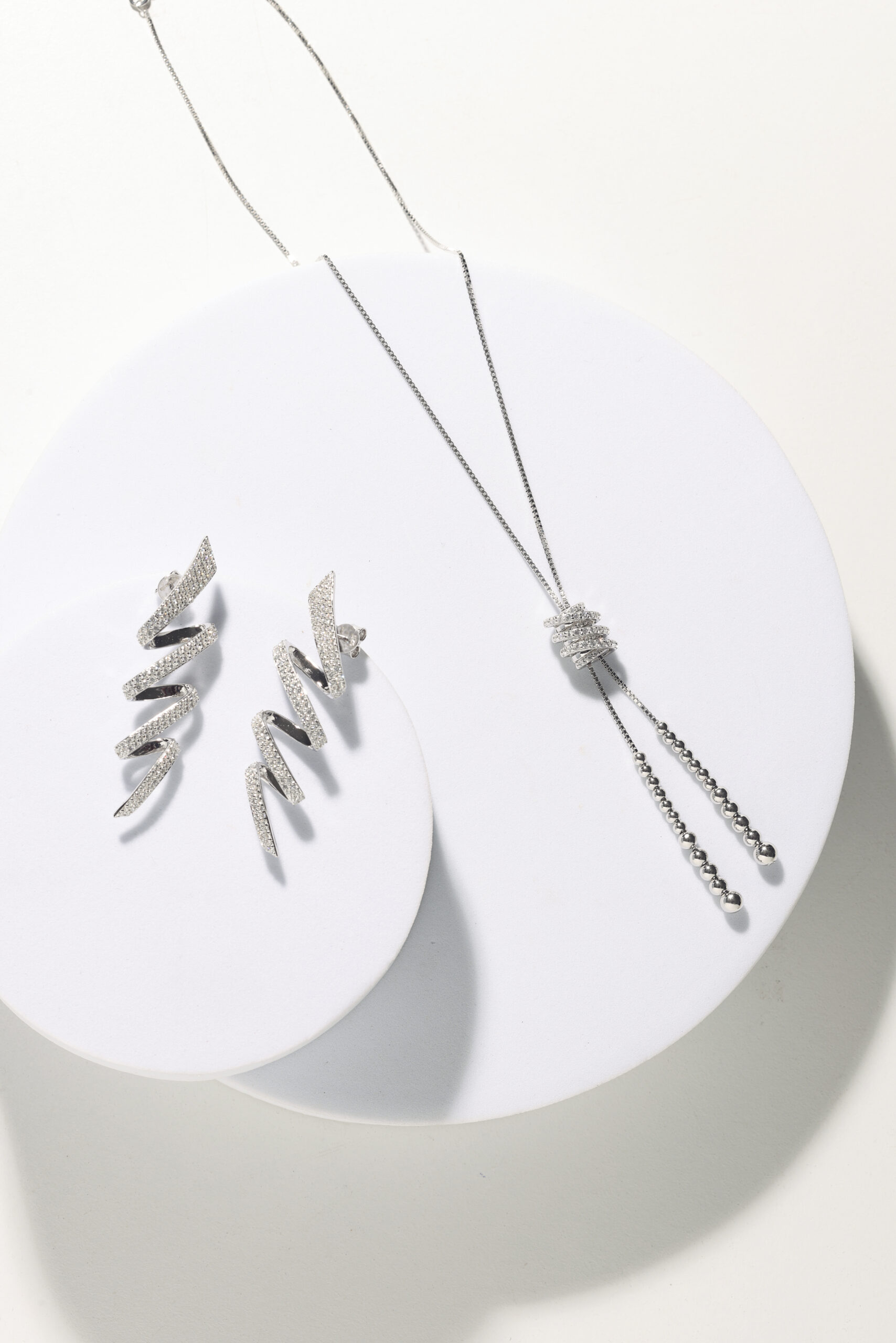 Collier noeux cravatte Zip - Boucles bridales zigZag