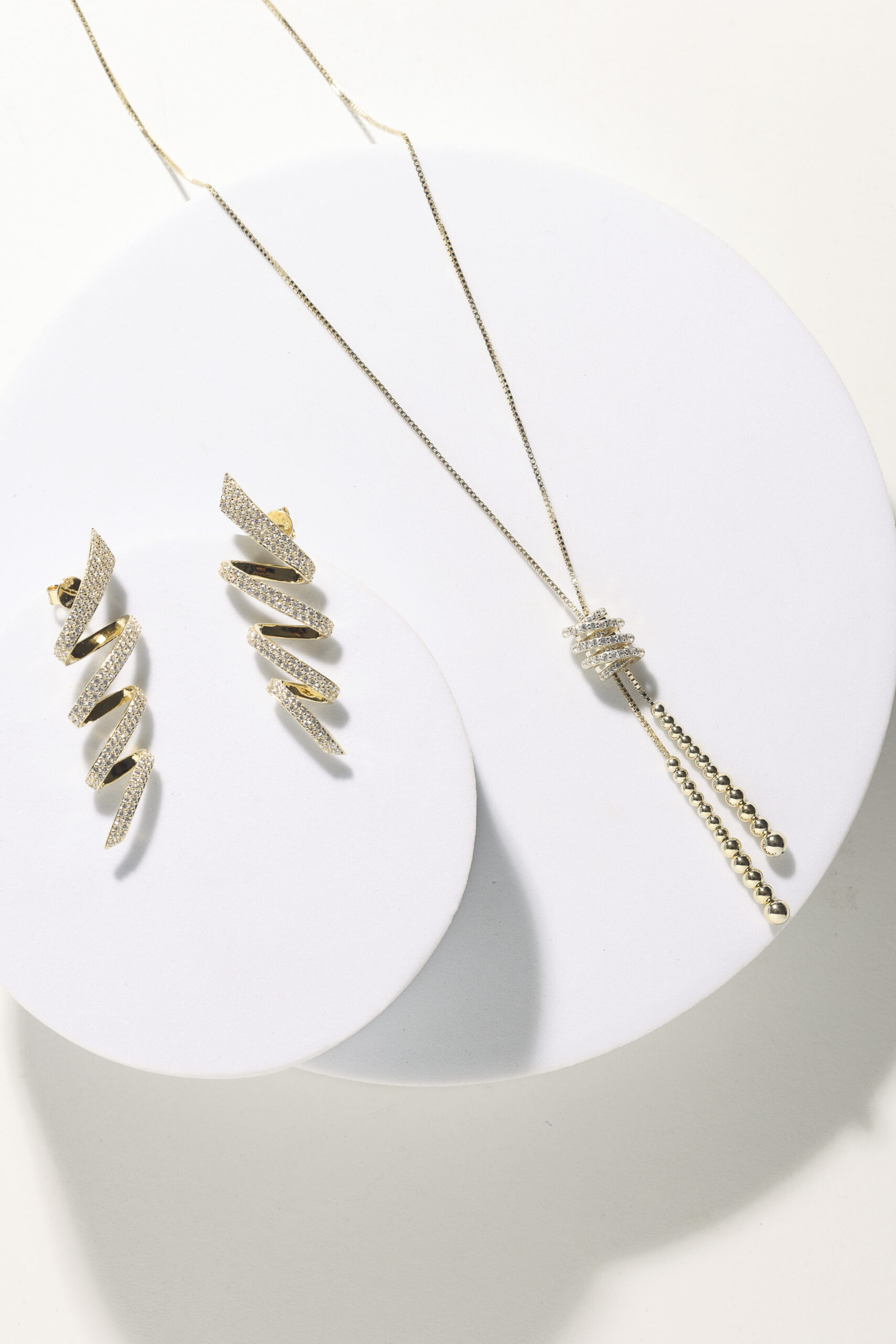 Collier noeux cravatte Zip - Boucles bridales zigZag