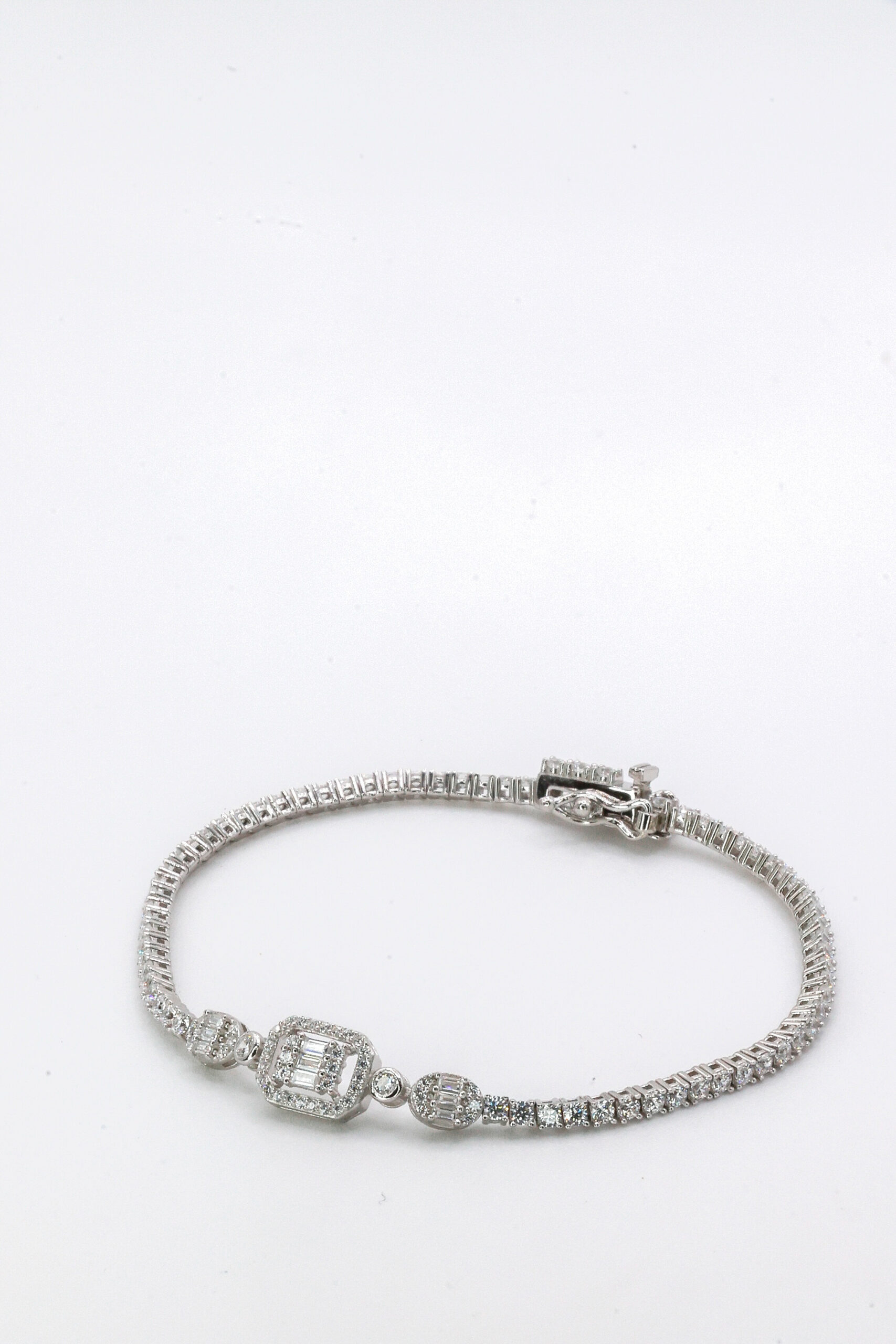 BR00007.-silver-scaled-1