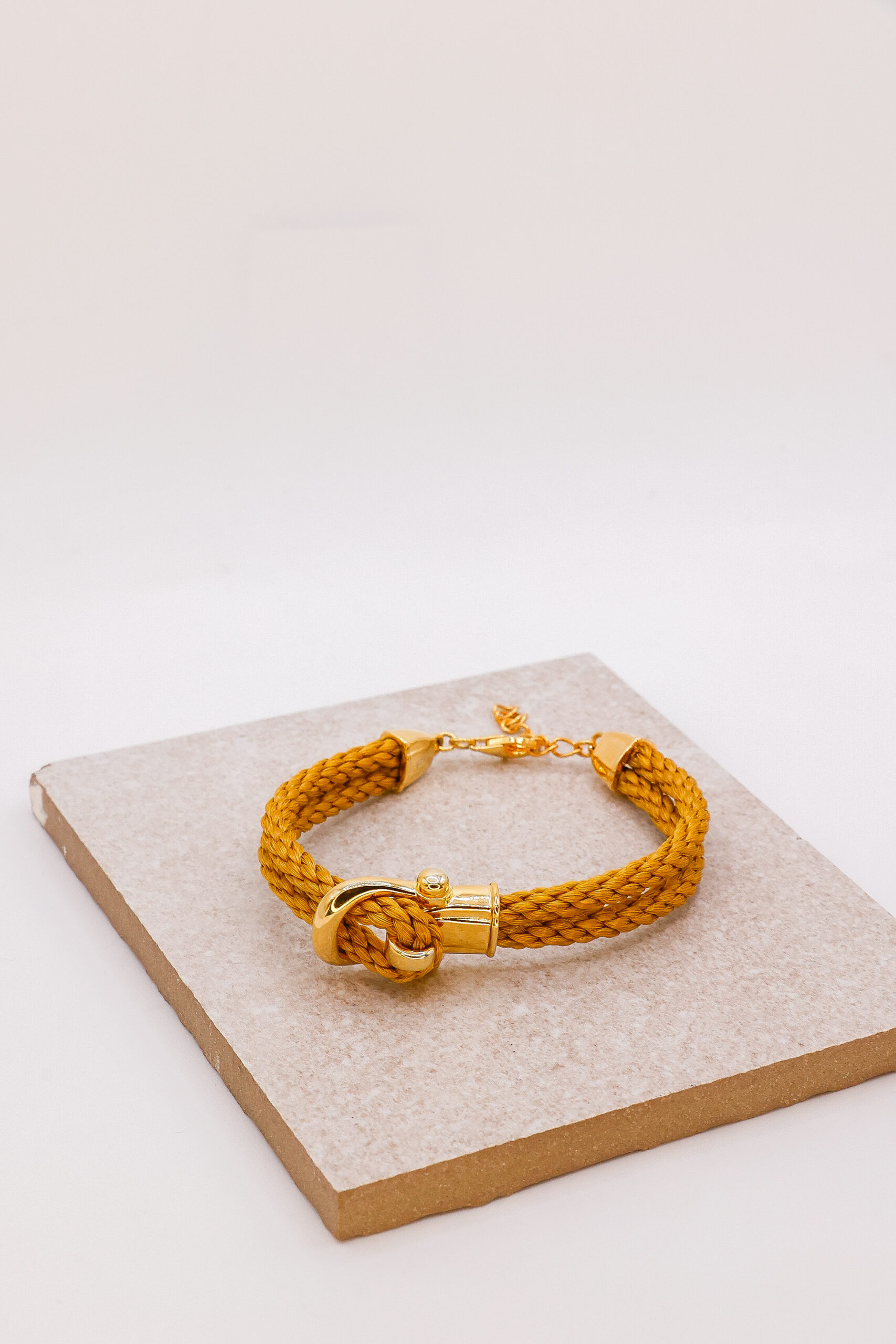 BR00029-jaune-jaune-scaled-1