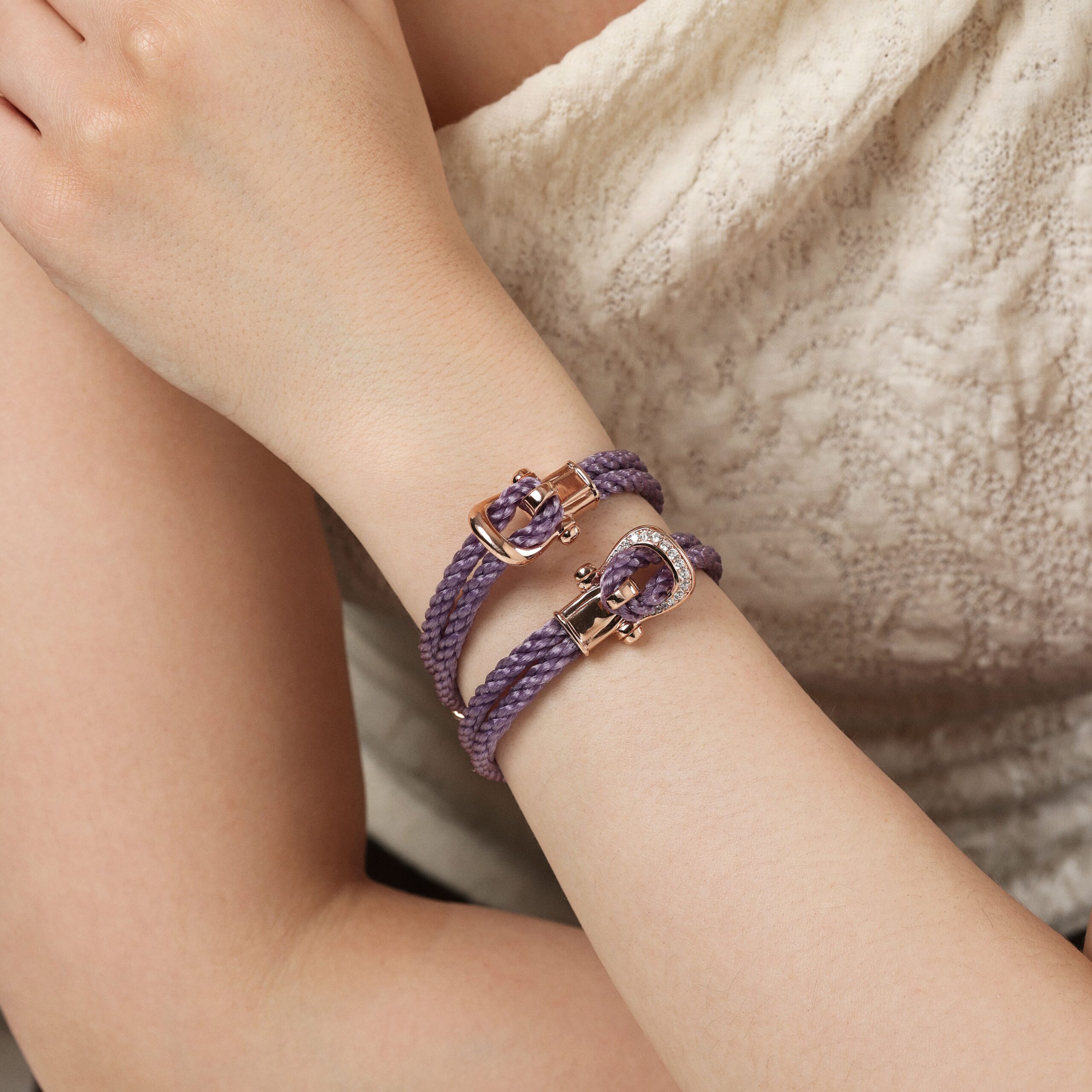 BR00029-violet-rose-min-scaled-1