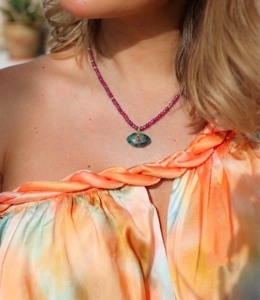 model sun eye vert